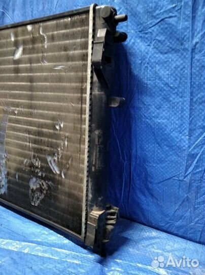 Радиатор охлаждения Renault Logan 1 K7M 2004-2014