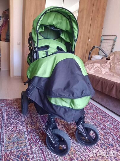 Прогулочная коляска как новая
