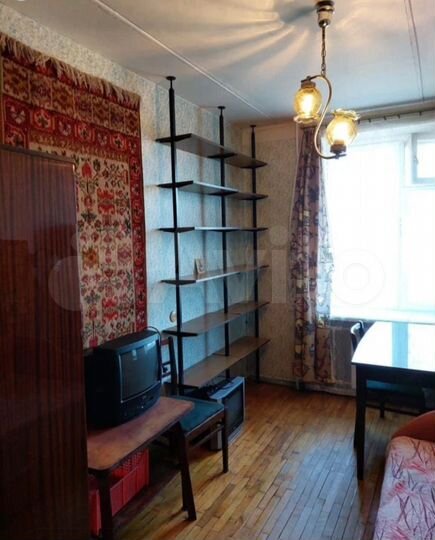 3-к. квартира, 56 м², 2/5 эт.