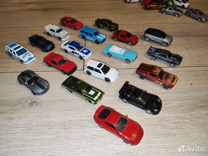 Hot wheels машинки