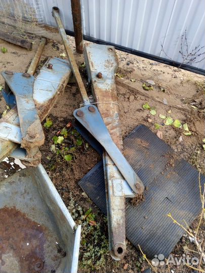 Вилочный погрузчик и удлинитель на кун