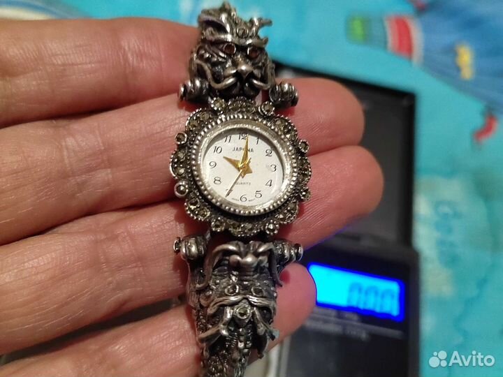 Часы серебро