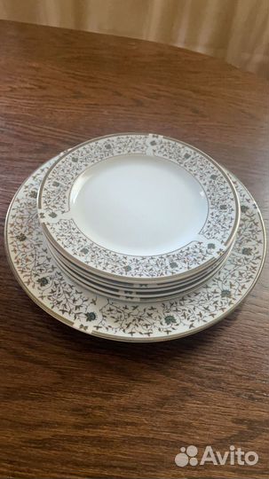 Набор тарелок