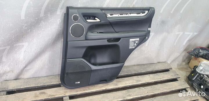 Обшивка правой задней двери Lexus LX 3 (LX 570) 15