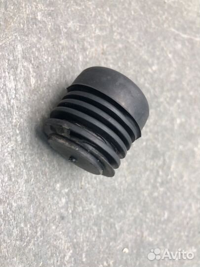 Демпфер капота Mitsubishi Carisma DA1A 4G92 2003