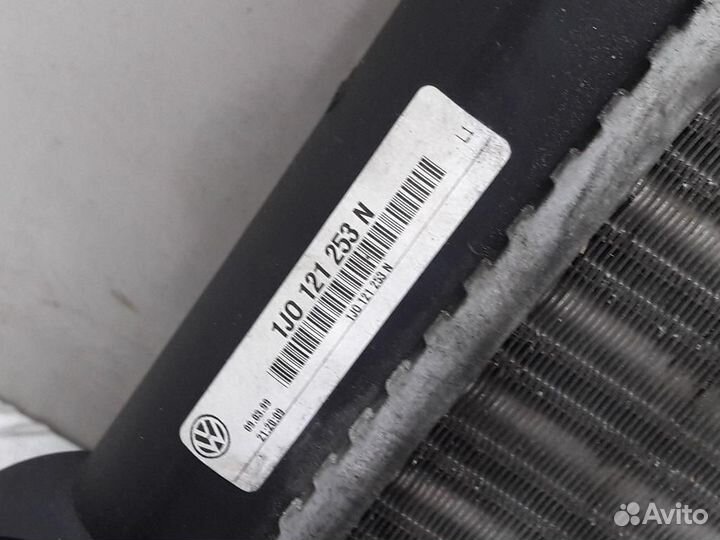 Радиатор основной Volkswagen Golf 4