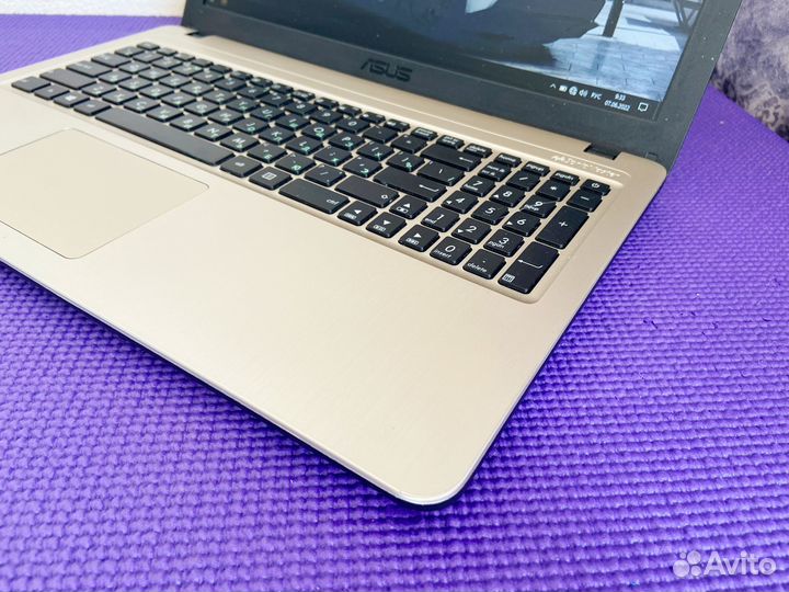 Быстрый Ноутбук Asus 4 Ядра / SSD + Сумка