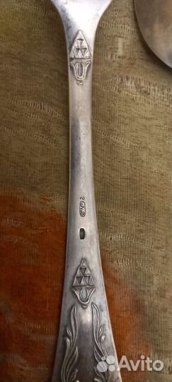 Серебряные ложки и вилки