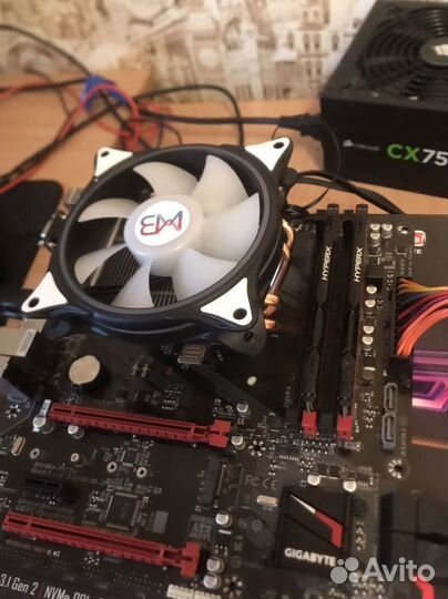 Материнская плата с процессором