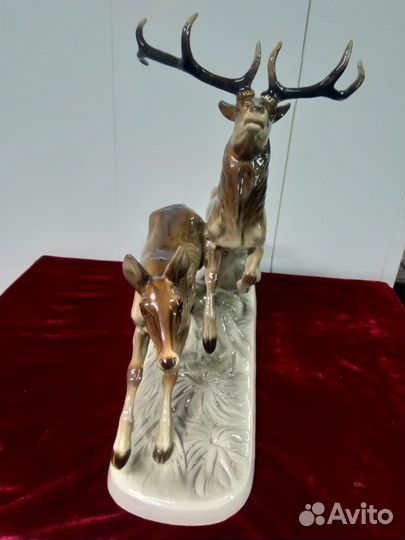 Статуэтка фарфор 