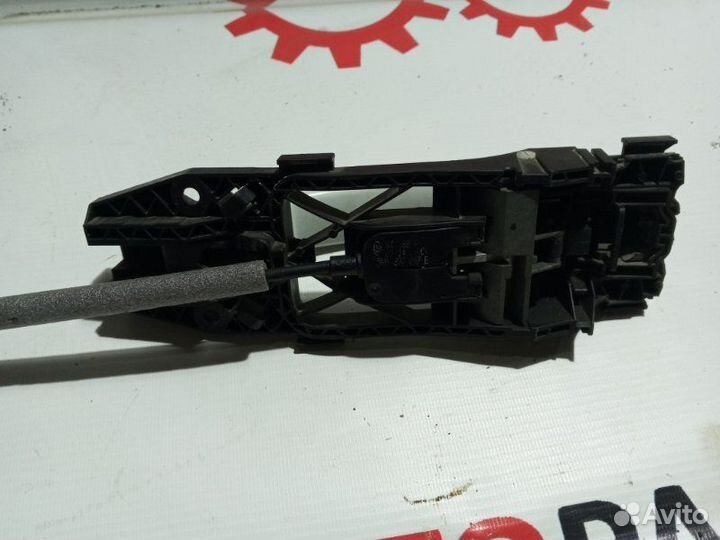 Ручка двери внешняя передняя правая Volkswagen