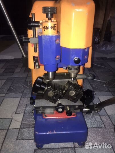 Станки для изготовления ключей Silca