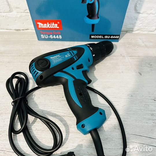 Дрель шуруповерт makita