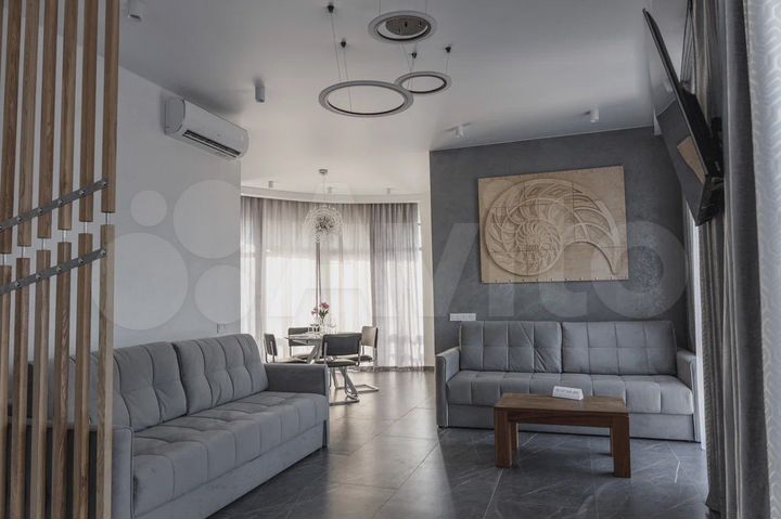 3-к. квартира, 97 м², 1/2 эт.