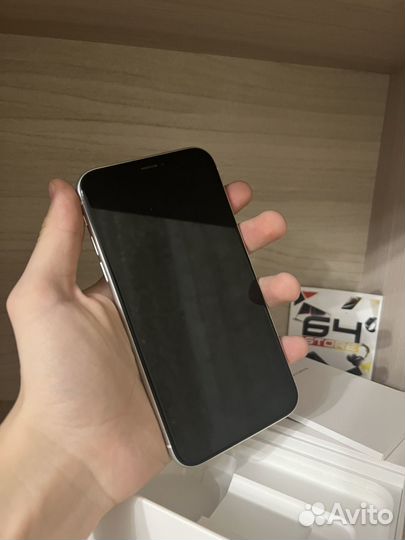 iPhone Xr, 128 ГБ