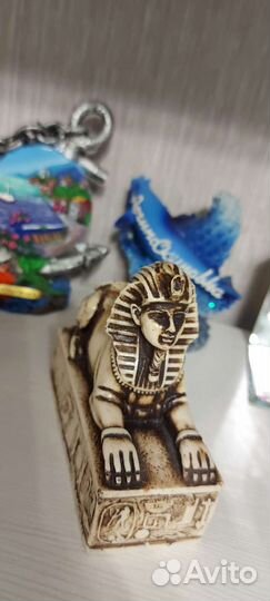 Статуэтки сувениры