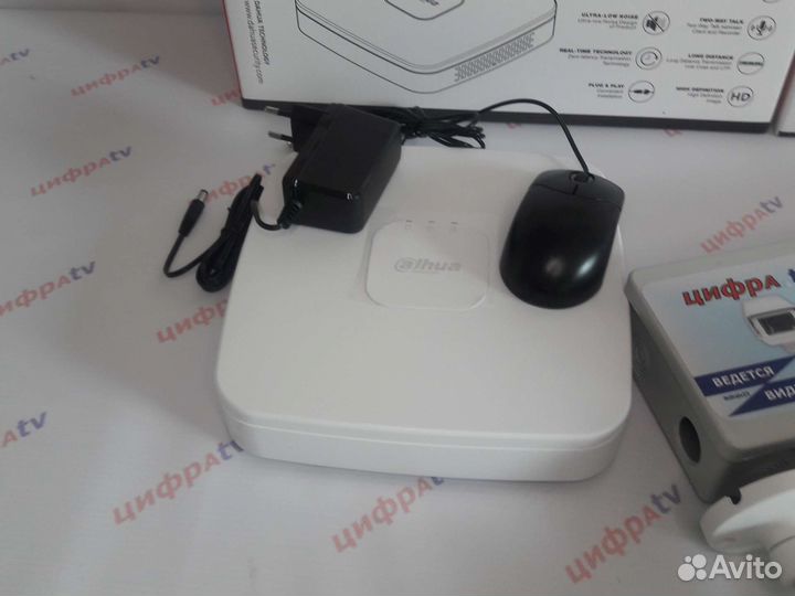 8 камер. Видеонаблюдения 4Мп регистратор Dahua