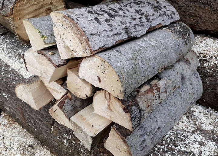 Наколотые дрова