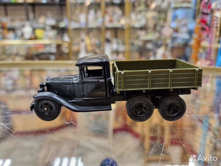 Модель грузовика Газ-ааа