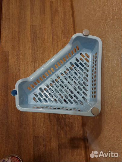 Полка угловая пластик