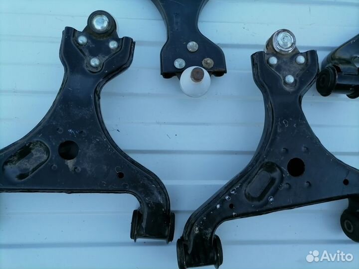Рычаги подвески передние Mercedes-Benz Vito новые