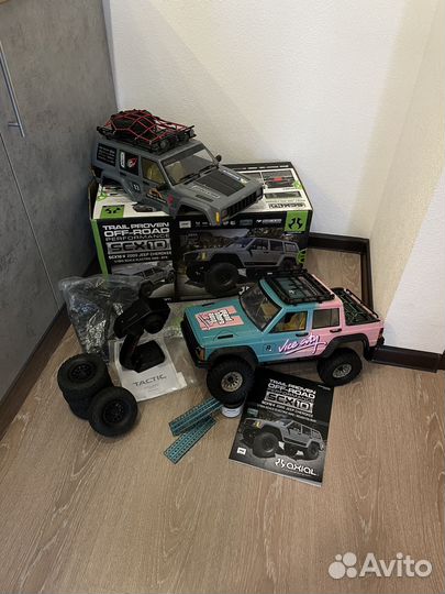 Продам Axial SCX-10 Jeep Cherokee