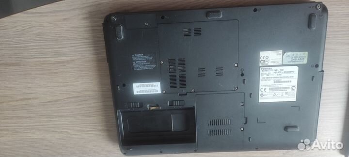 Ноутбук на запчасти toshiba