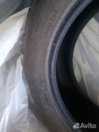 Tigar Winter 225/60 R18 204ZR