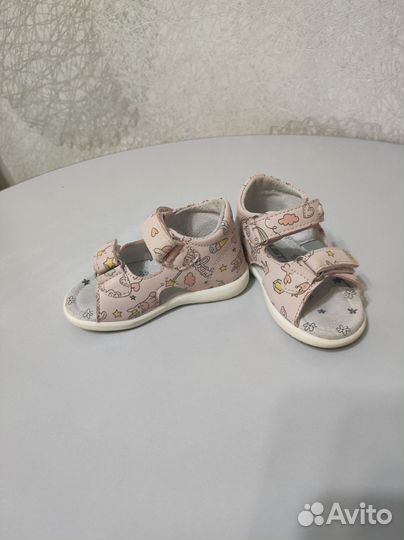 Босоножки для девочки