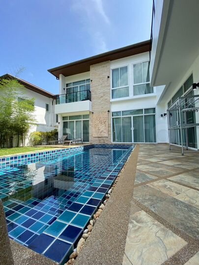 Дом 350 м² на участке 400 м² (Таиланд)