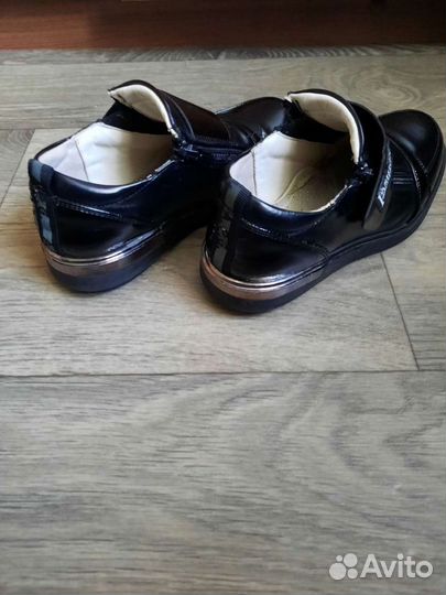 Туфли для девочки 33 размера