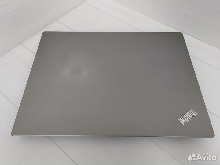 Мощный Lenovo ThinkPad i5-8265U/SSD 256GB/8GB/14
