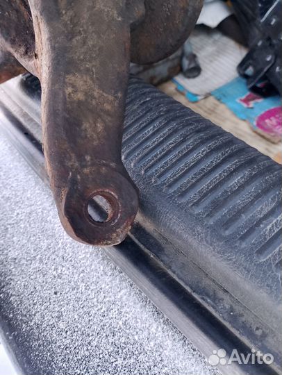 Поворотный кулак со ступицей Ford Focus 1