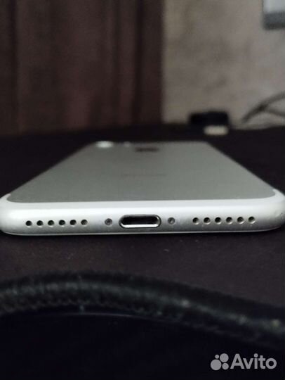 iPhone 7, 32 ГБ