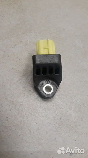 Датчик airbag Toyota RAV4