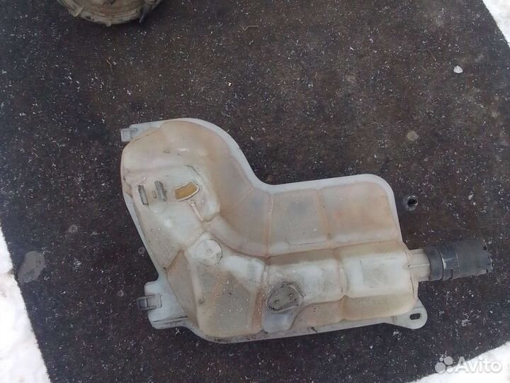 Бачок расширительный 8E0121403 б/у Audi A4 b6 b7