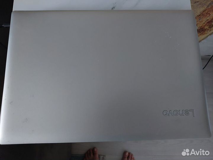 Ноутбук lenovo