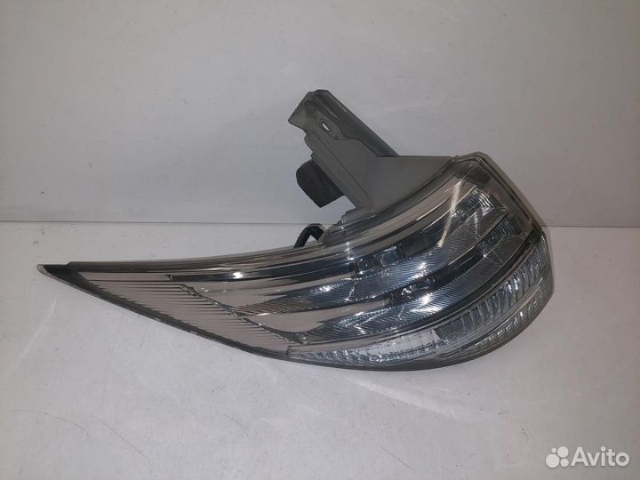 Фонарь задний левый Toyota Estima 3 AHR20W 2006