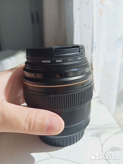 Объектив Canon 85 mm