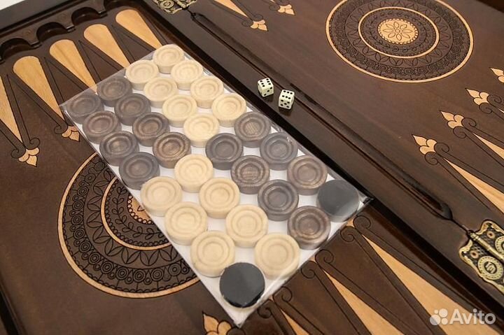 Нарды и шашки резные Грозный лев 62 х 61 см бук Армения 62540