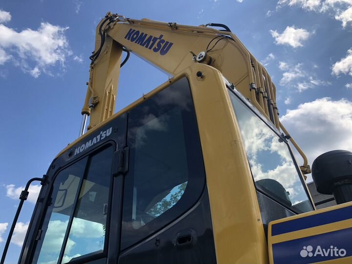 Гусеничный экскаватор Komatsu PC210-10M0, 2023