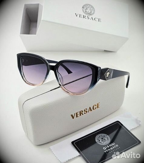 Солнцезащитные очки женские Versace