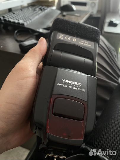 Вспышка камеры Yongnuo 560 III