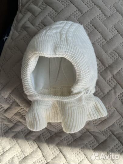 Шапка шлем с манишкой на пуговке