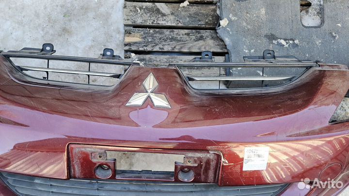 Бампер передний Mitsubishi grandis