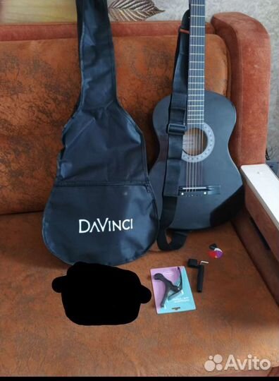 Акустическая гитара