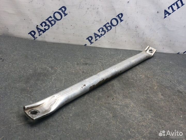 Растяжка кронштейна правая Bmw X6