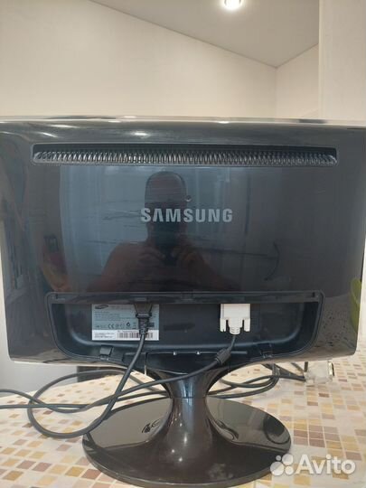 Монитор Samsung