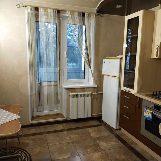 2-к. квартира, 54 м², 2/5 эт.