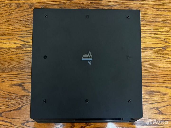 Sony playstation 4 pro 1tb